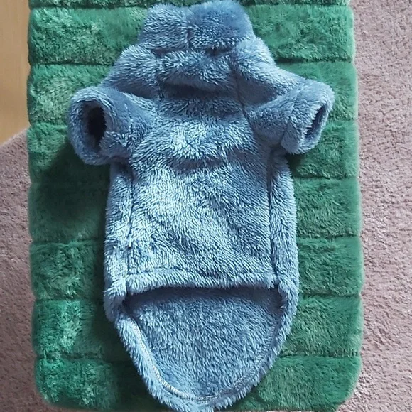 Pet Sweaters ❄Bundle❄ - Picture 3 of 6